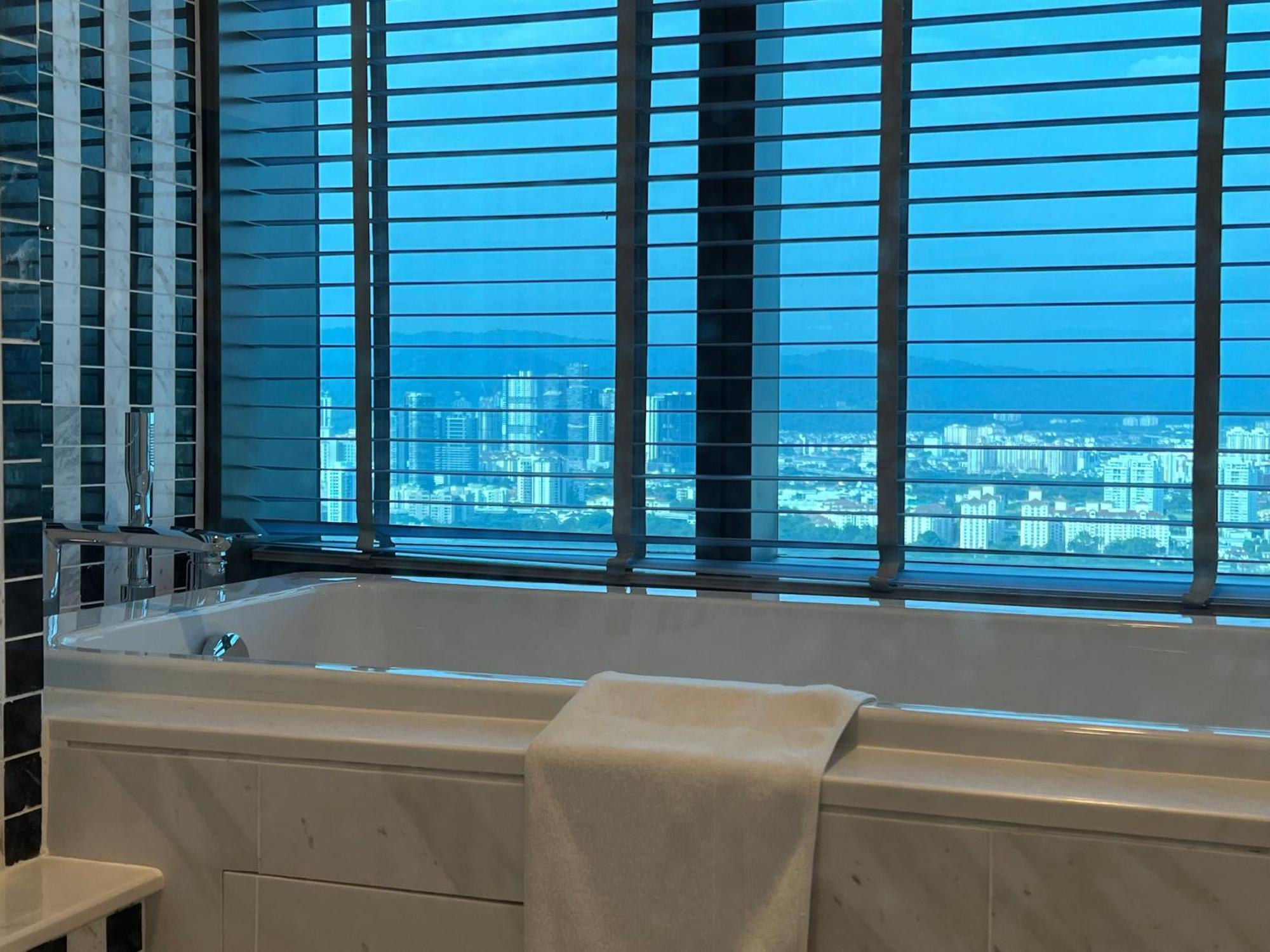 Eaton Residence Suites Klcc 吉隆坡 外观 照片
